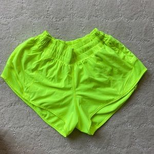 Lululemon Size 2 2" lazer lemon yellow hotty hots
